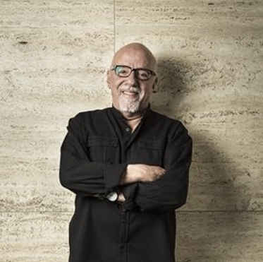 Paulo Coelho